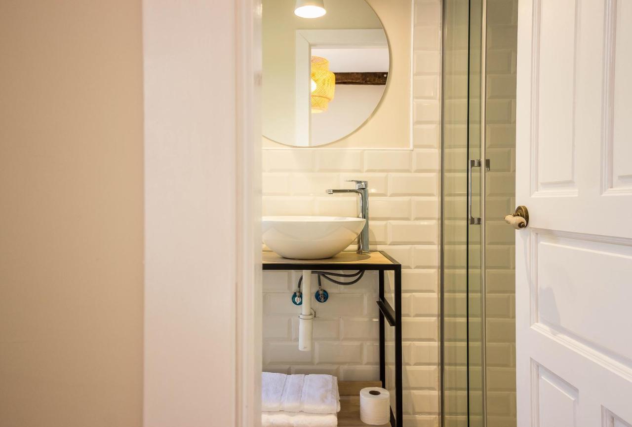 Hostal Lierganes Fluviarium Rooms Zewnętrze zdjęcie