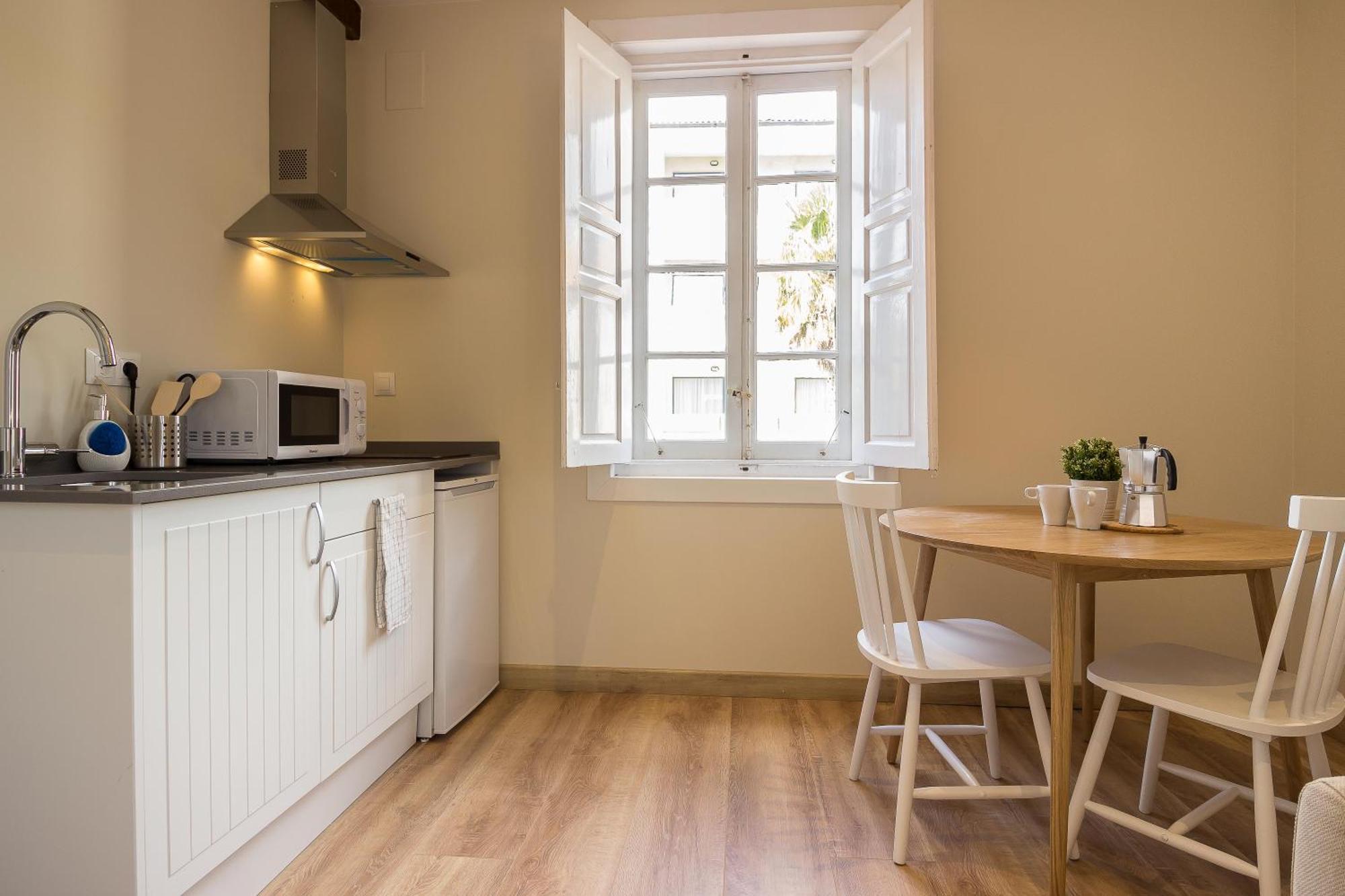 Hostal Lierganes Fluviarium Rooms Zewnętrze zdjęcie